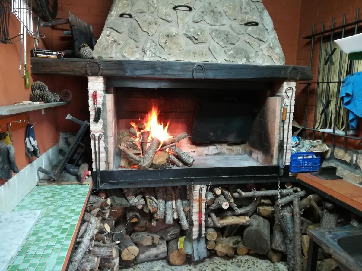 Fuente Del Gamellon Pensionat Buenache de la Sierra Exteriör bild