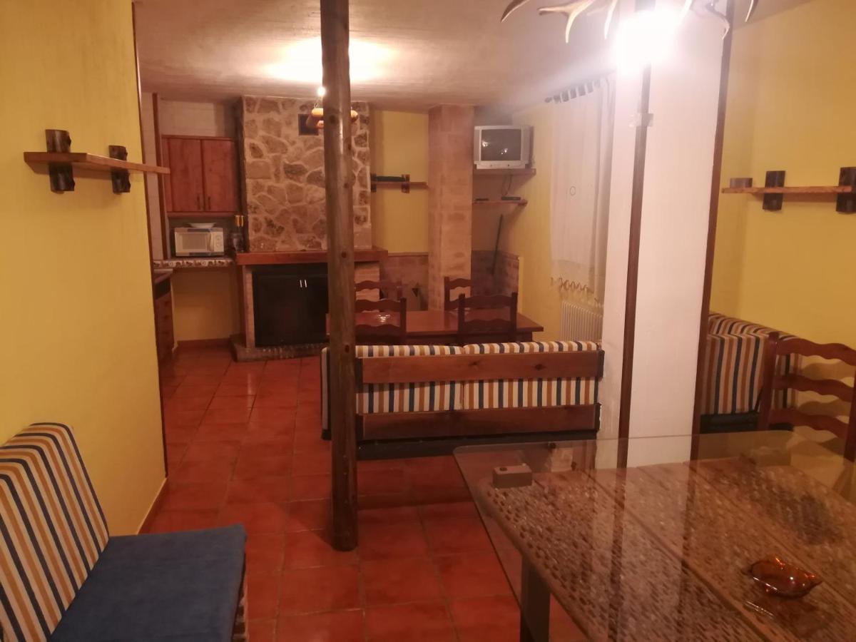 Fuente Del Gamellon Pensionat Buenache de la Sierra Exteriör bild
