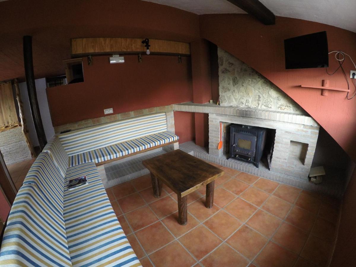 Fuente Del Gamellon Pensionat Buenache de la Sierra Exteriör bild