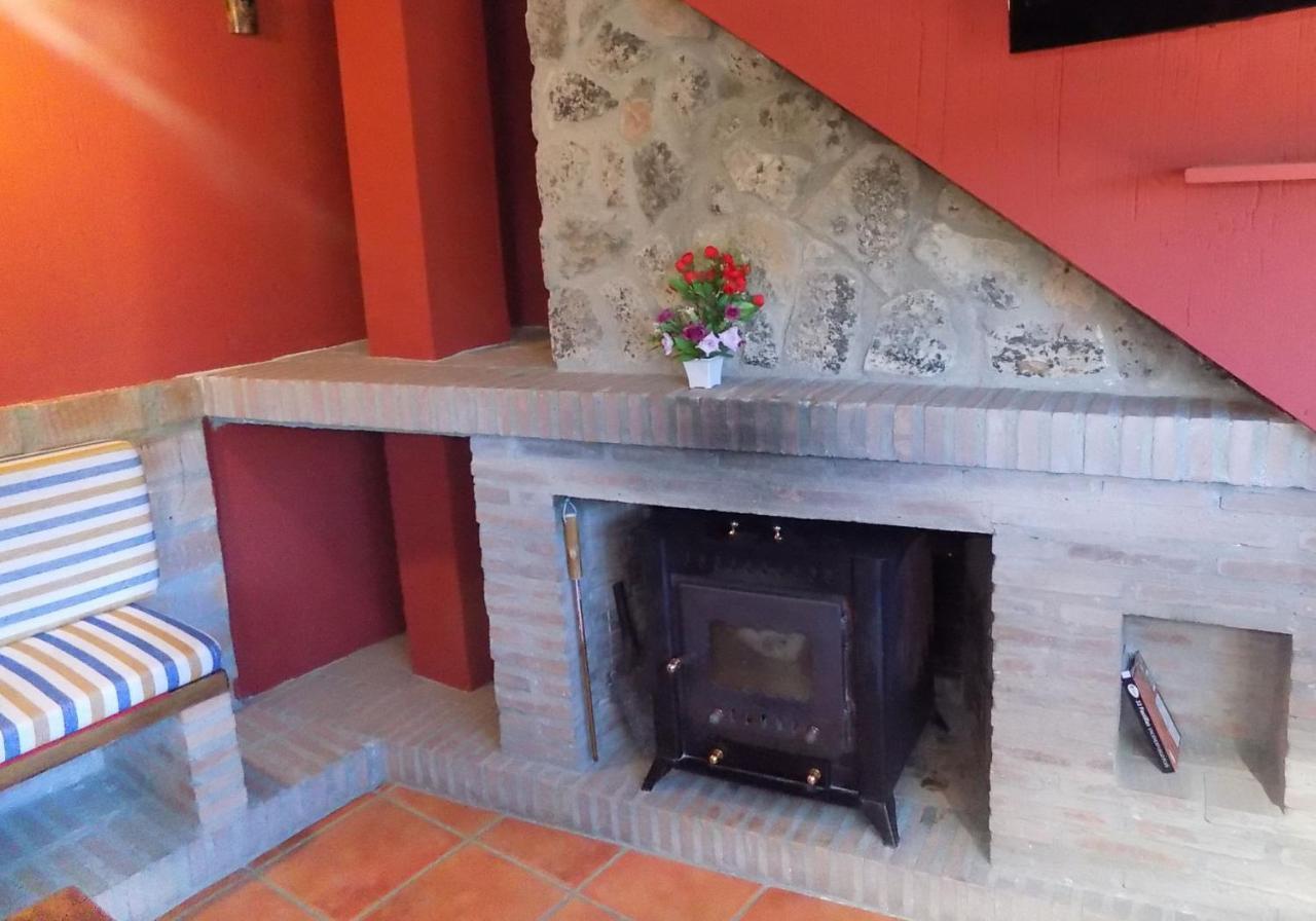 Fuente Del Gamellon Pensionat Buenache de la Sierra Exteriör bild