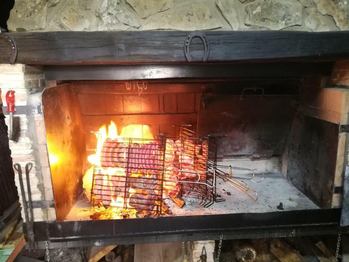 Fuente Del Gamellon Pensionat Buenache de la Sierra Exteriör bild